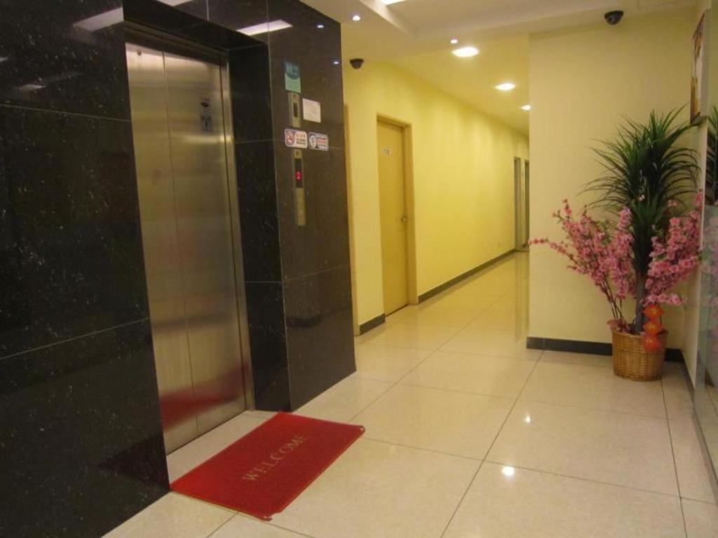 Hotel City Comfort Inn Пучонг Экстерьер фото
