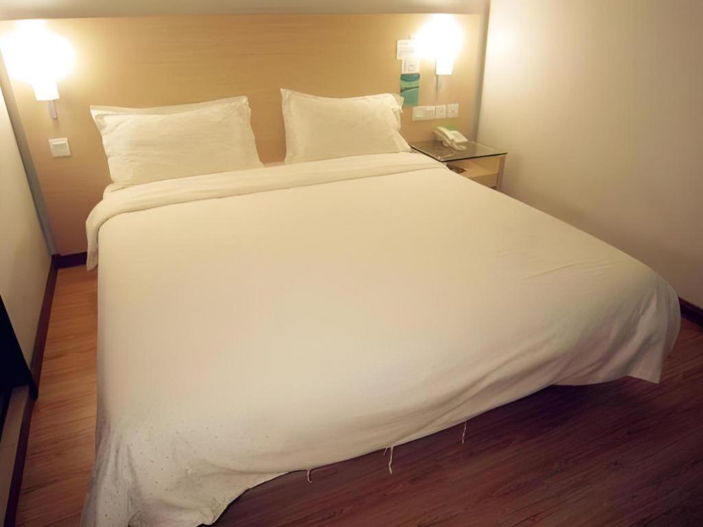 Hotel City Comfort Inn Пучонг Экстерьер фото