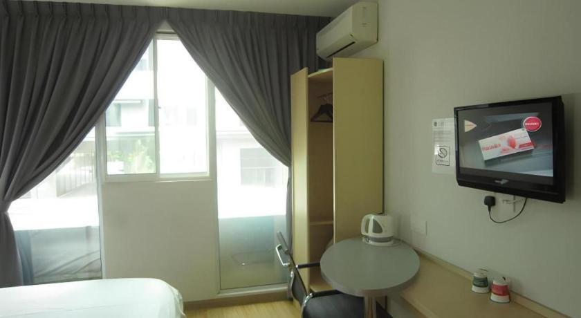 Hotel City Comfort Inn Пучонг Экстерьер фото